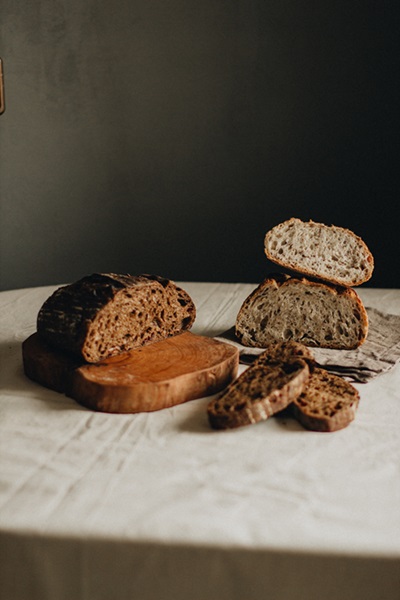 The Benefits of Low-Carb Breads: Making a Healthier Choice